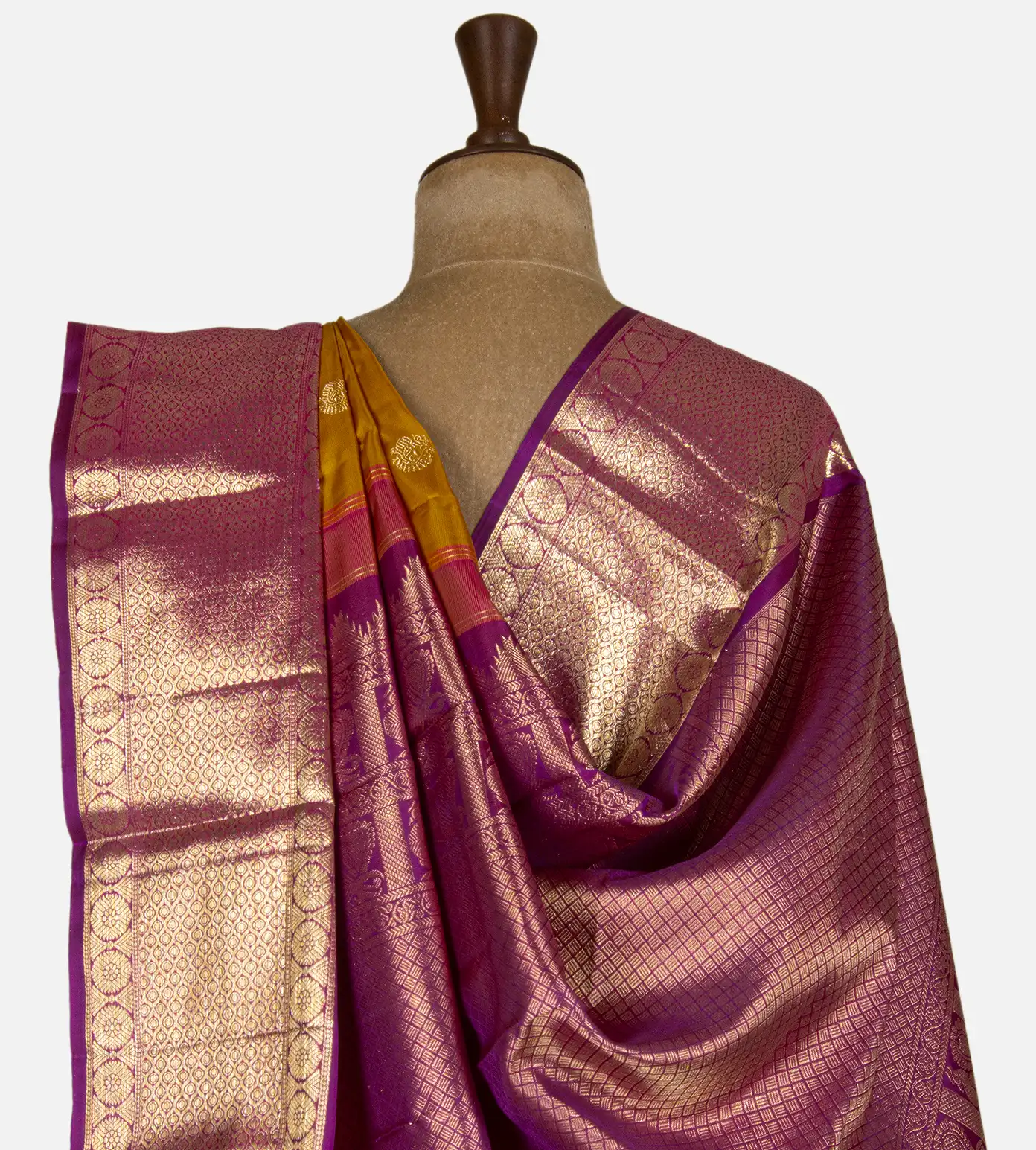 yellow-kanchipuram-silk-saree-d12142029-c