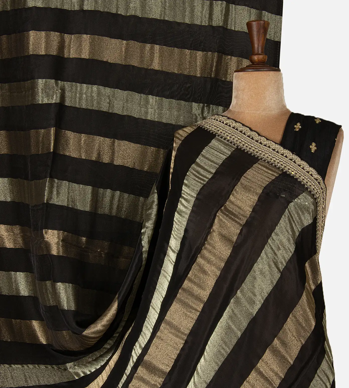 black-organza-saree-e01144952-a