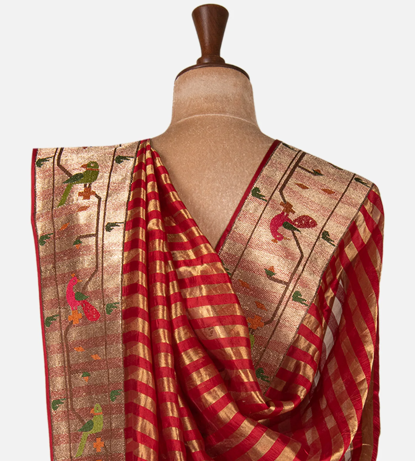 red-organza-saree-e01145957-c