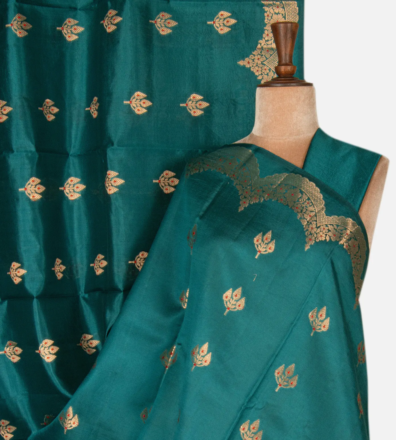 blue-chaniya-silk-saree-d11136291-a