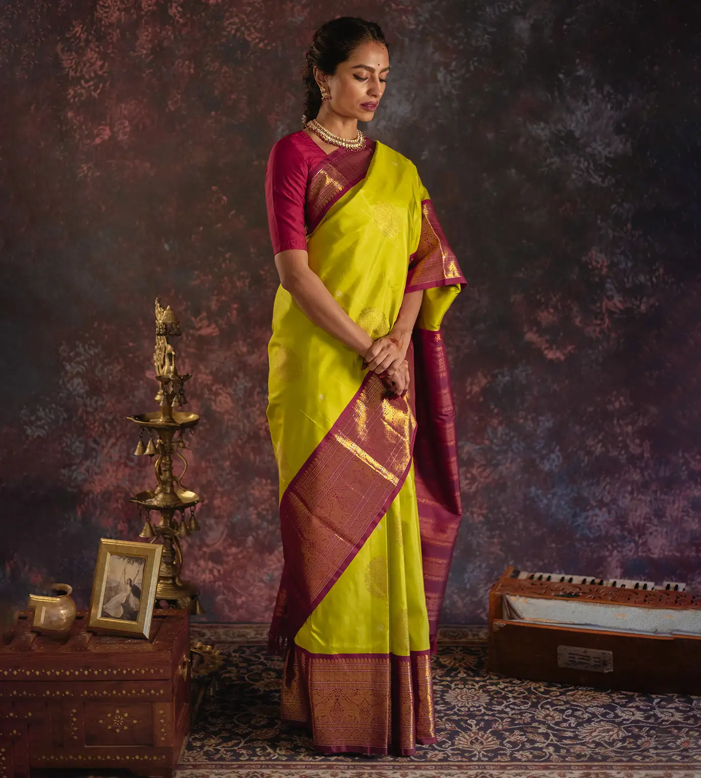 green-kanchipuram-silk-saree-e02148055-b