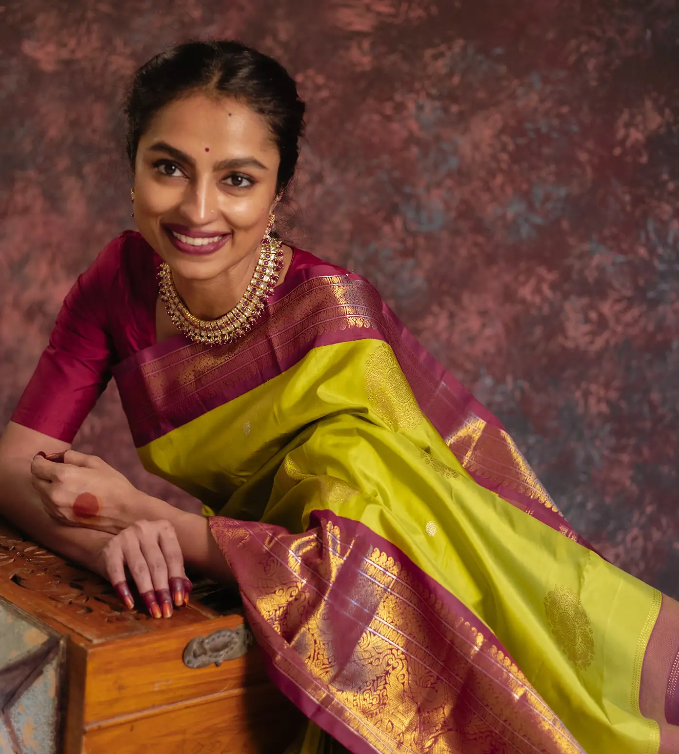 green-kanchipuram-silk-saree-e02148055-d