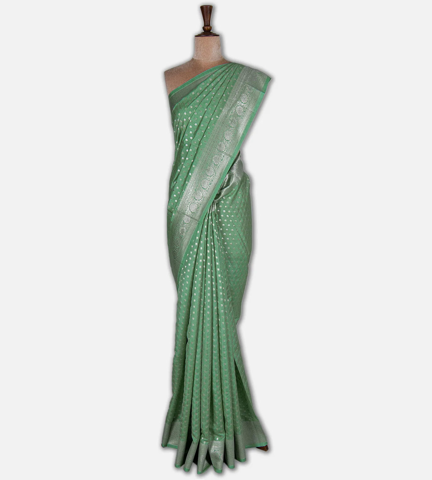 pistachio-green-chaniya-silk-saree-d09128859-b