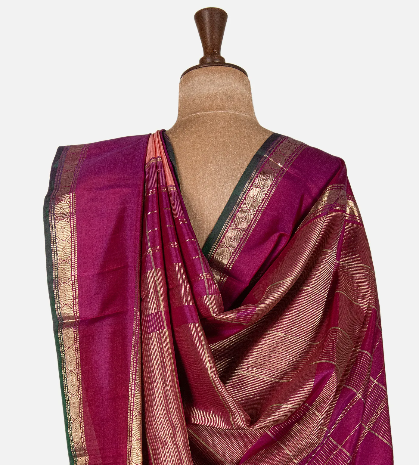 salmon-pink-kanchipuram-silk-saree-d11139767-c