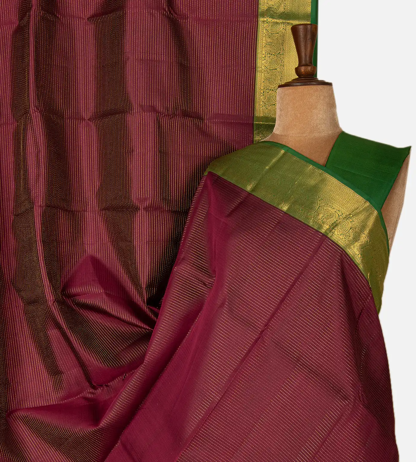 maroon-soft-silk-saree-e01145670-a
