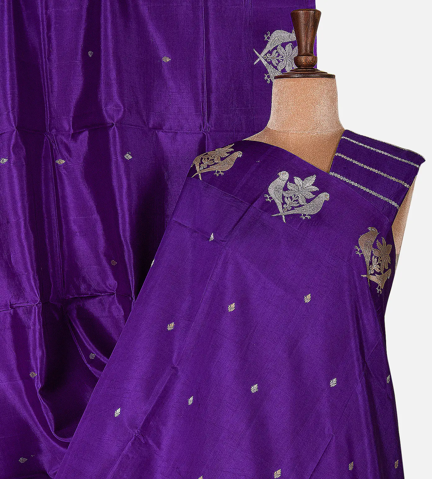 violet-banarasi-kattan-silk-saree-e01145280-a