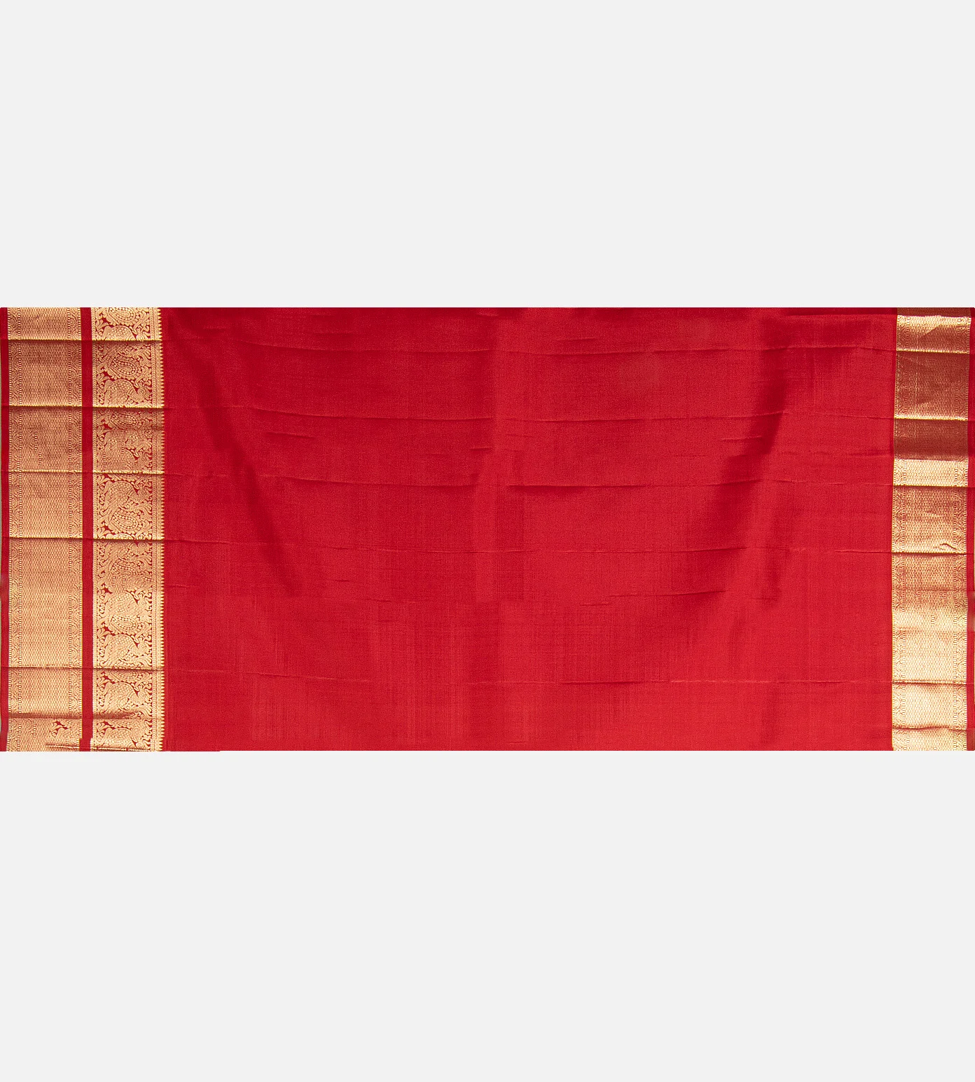 off-white-kanchipuram-silk-saree-e01144748-d