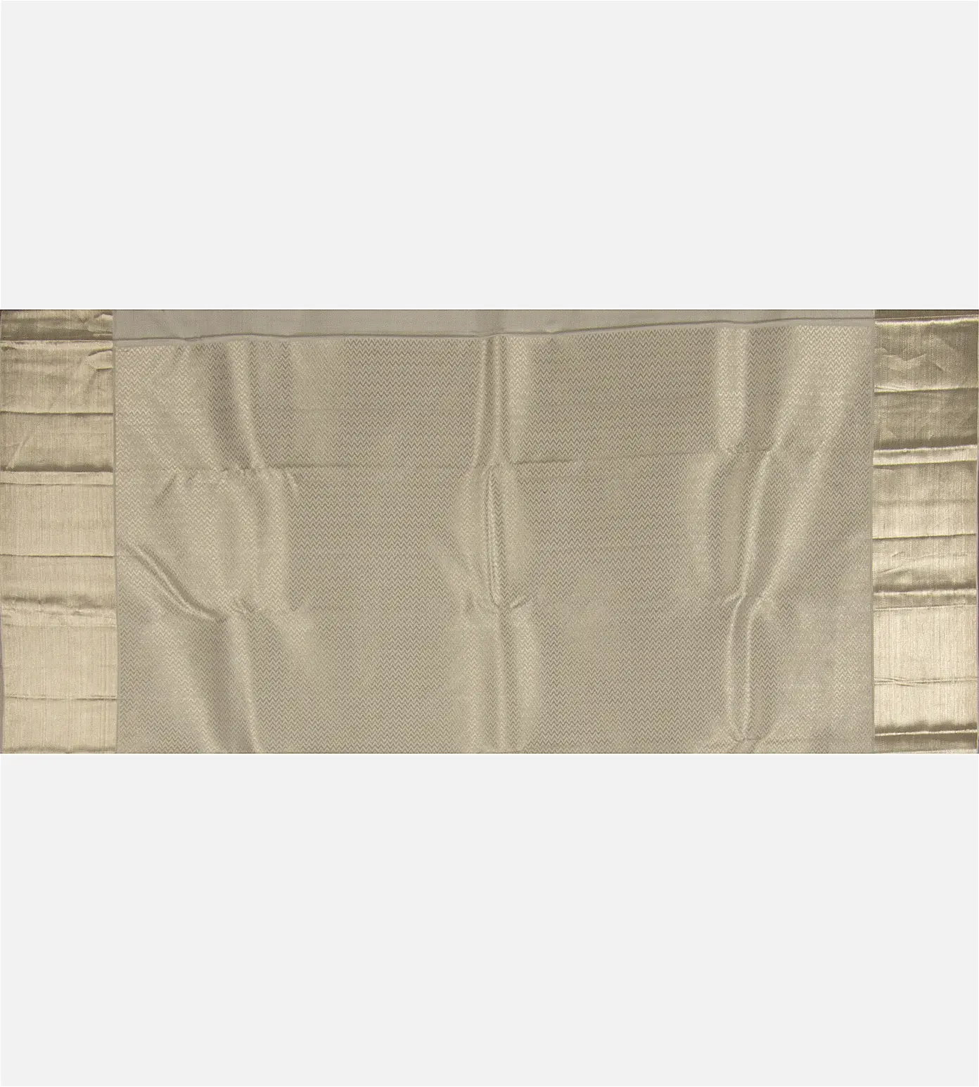 off-white-kanchipuram-silk-saree-d06109058-d