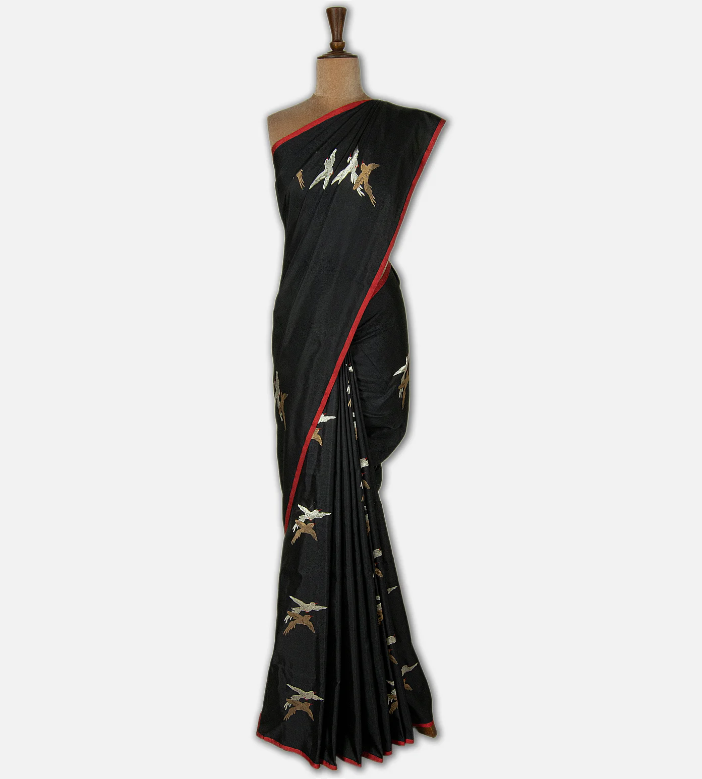 black-kanchipuram-silk-saree-d05107879-b