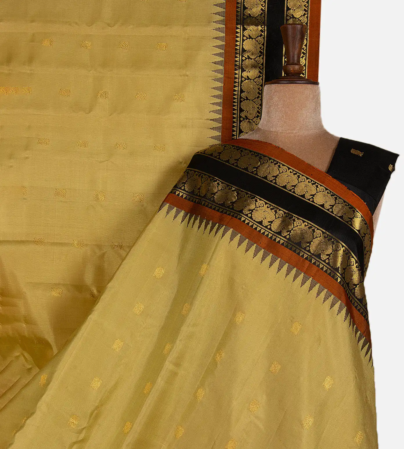 lime-yellow-gadwal-silk-saree-e01145447-a