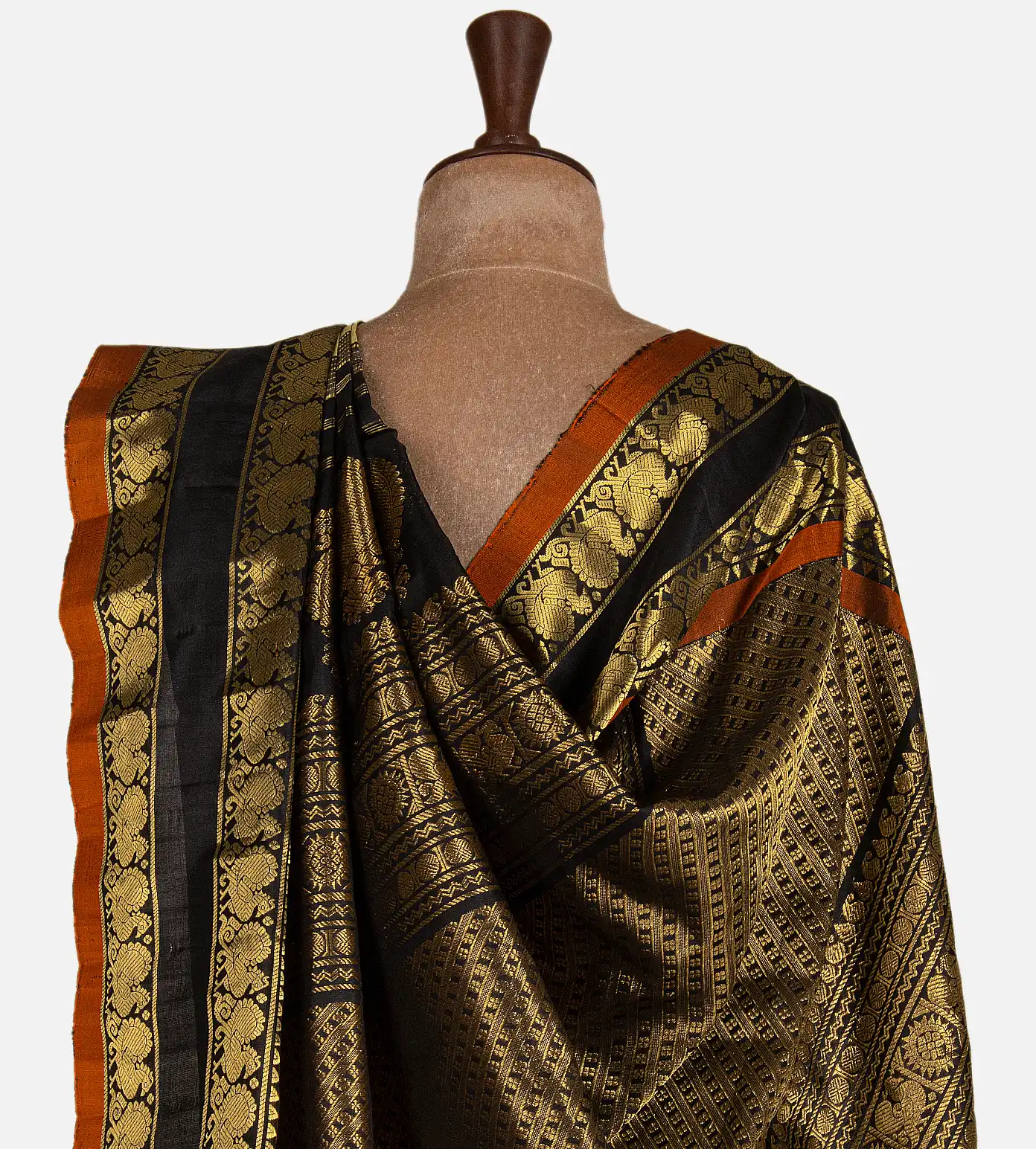 lime-yellow-gadwal-silk-saree-e01145447-c
