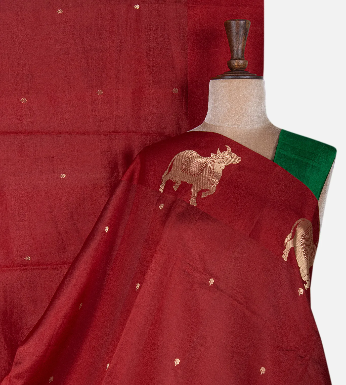 maroon-banarasi-kattan-silk-saree-e01146111-a