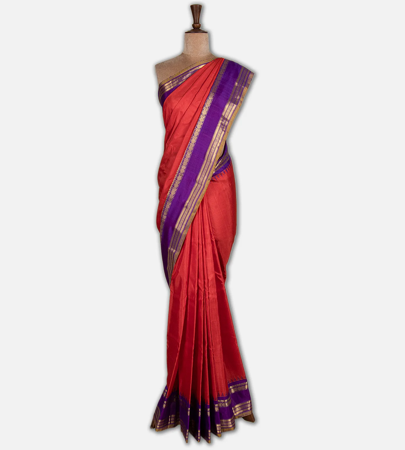 red-gadwal-silk-saree-d10133521-b