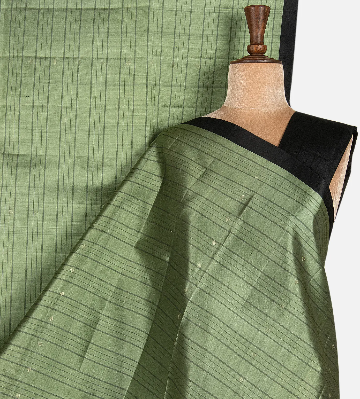 green-soft-silk-saree-e02150504-a