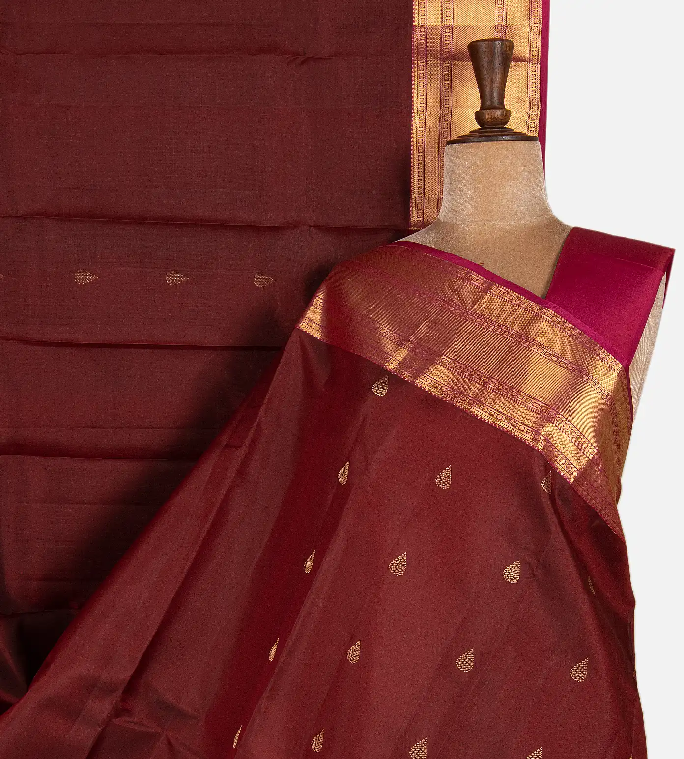 maroon-soft-silk-saree-e01145686-a
