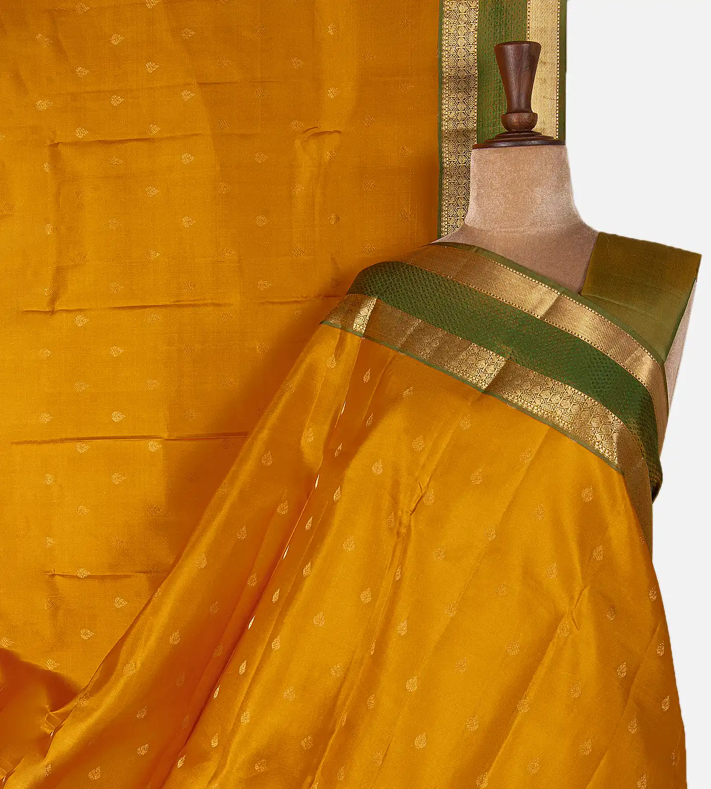yellow-soft-silk-saree-e01145711-a