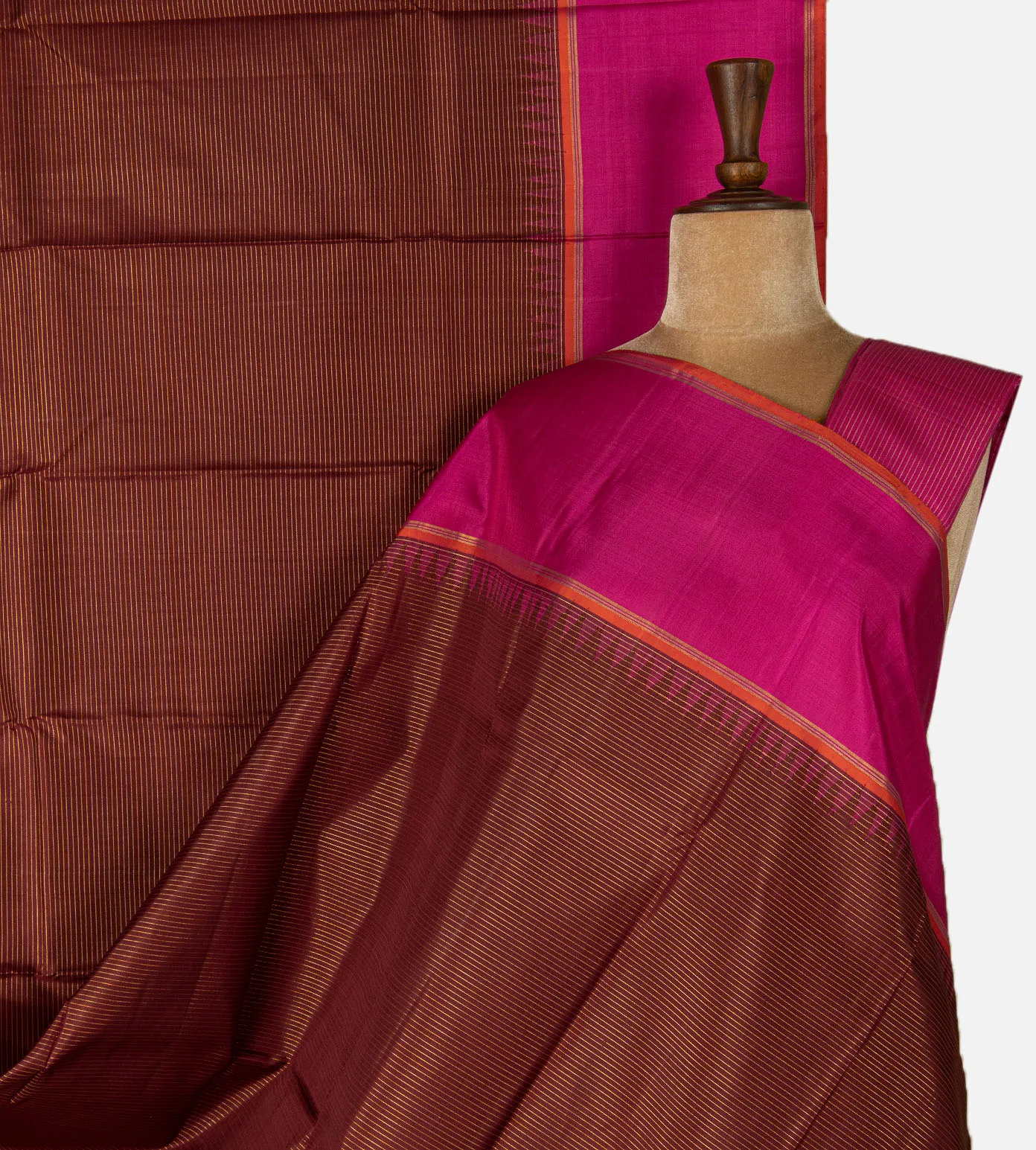 maroon-kanchipuram-silk-saree-d10131661-a