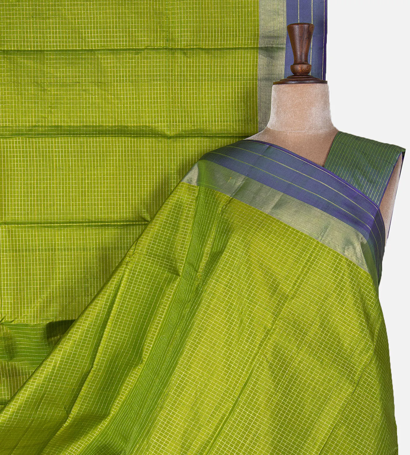 light-green-kanchipuram-silk-saree-e01145547-a