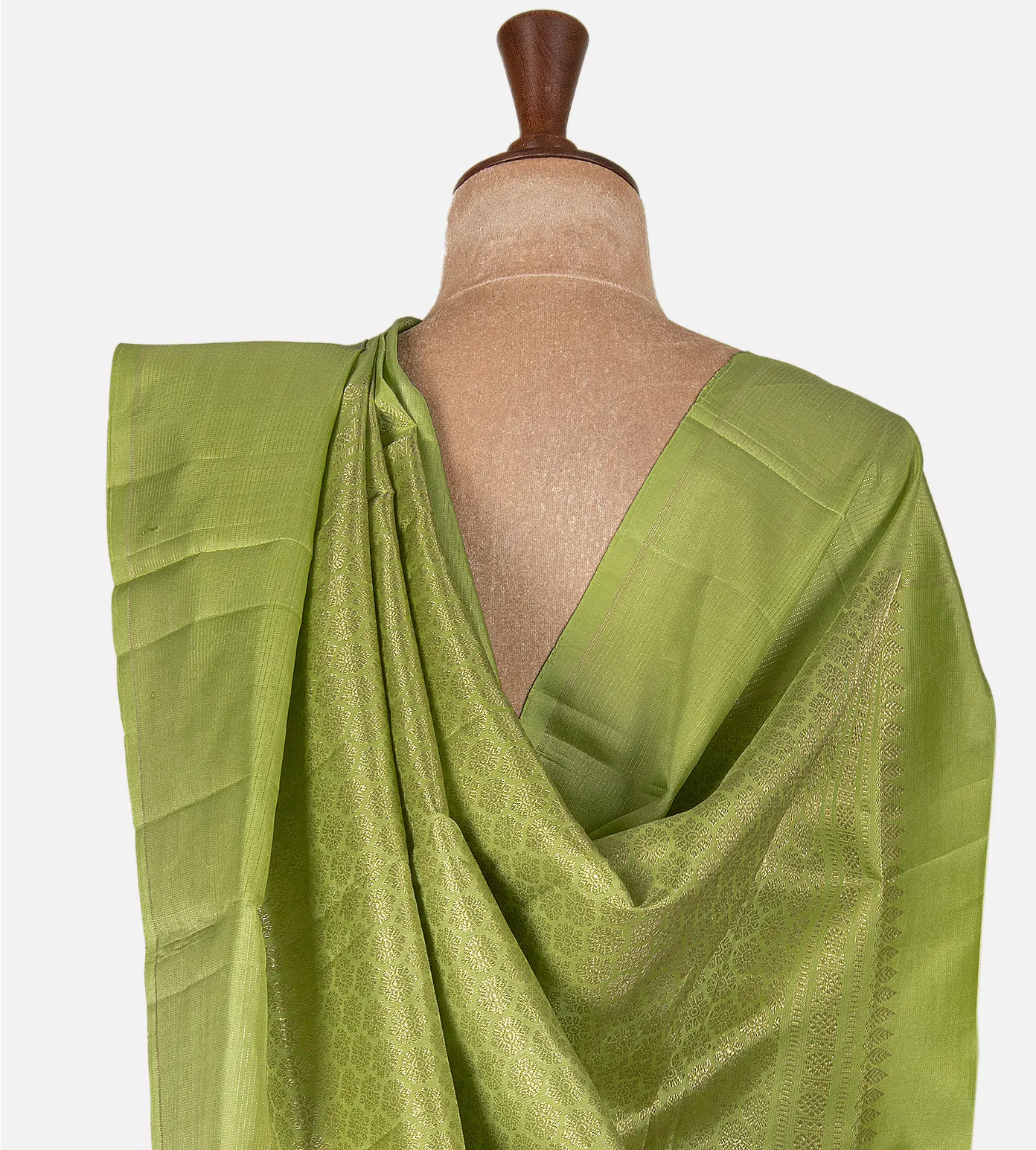 light-green-kanchipuram-silk-saree-e01144715-c