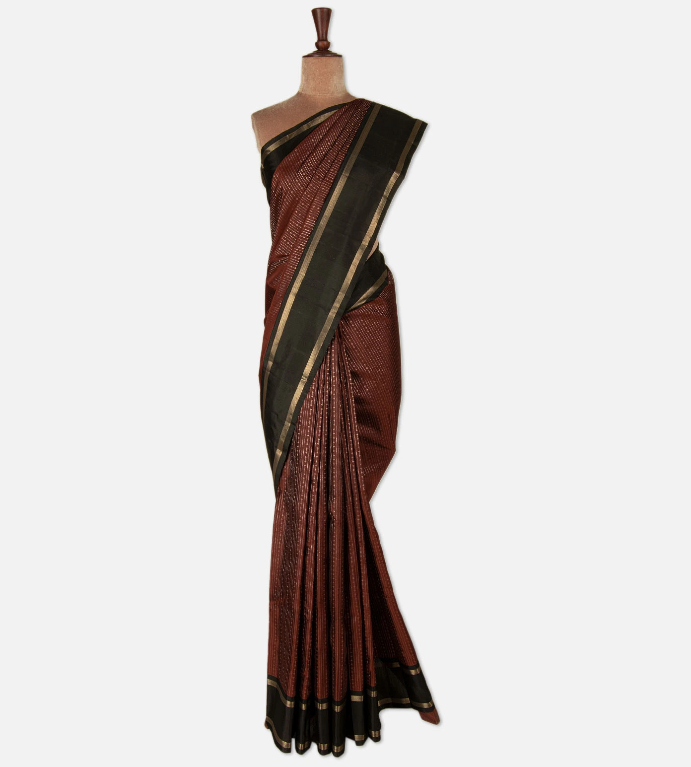 maroon-kanchipuram-silk-saree-e02148577-b