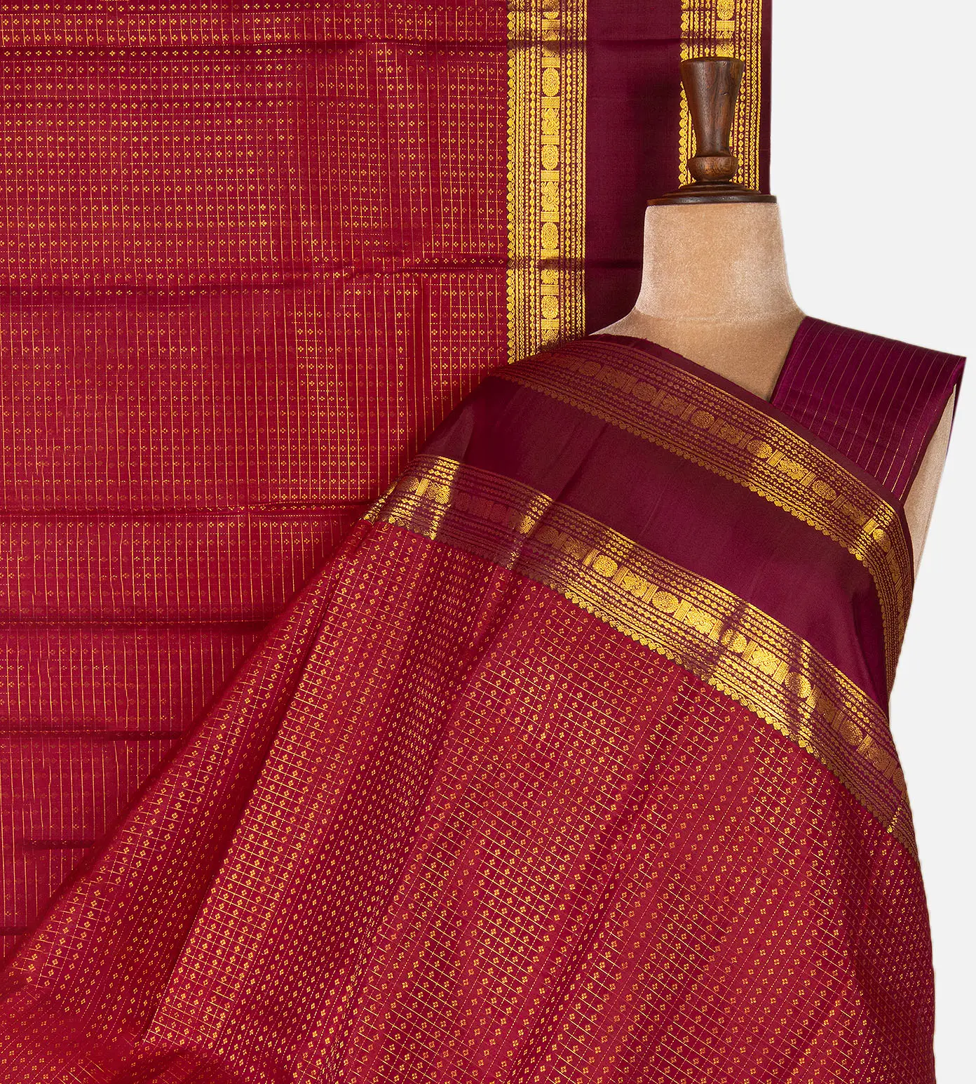 red-kanchipuram-silk-saree-e01145543-a