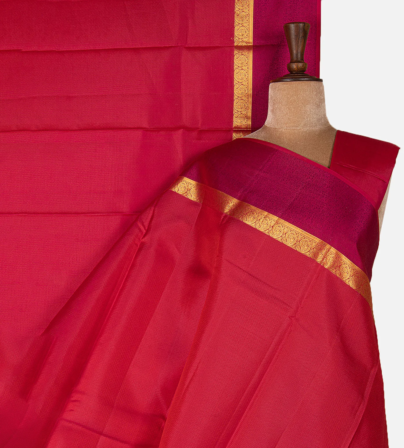 red-soft-silk-saree-d10132674-a