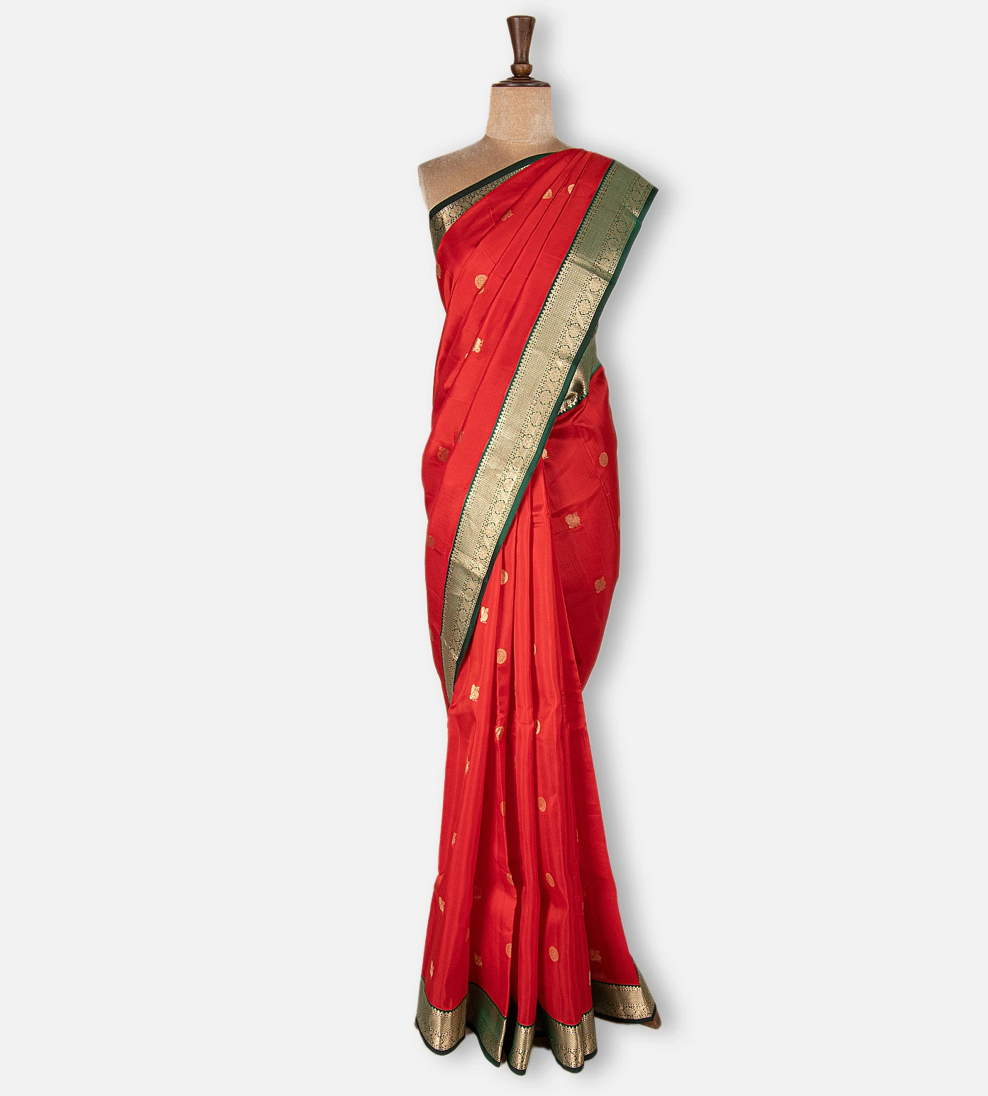 red-soft-silk-saree-d12142368-b