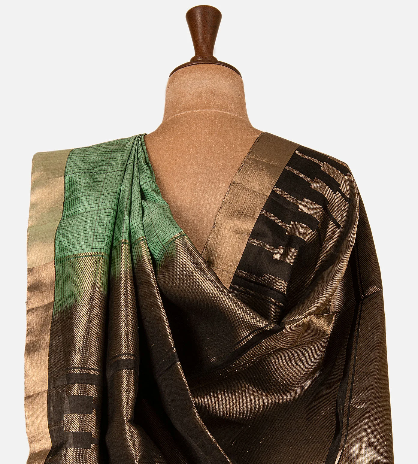 green-soft-silk-saree-e02150499-c
