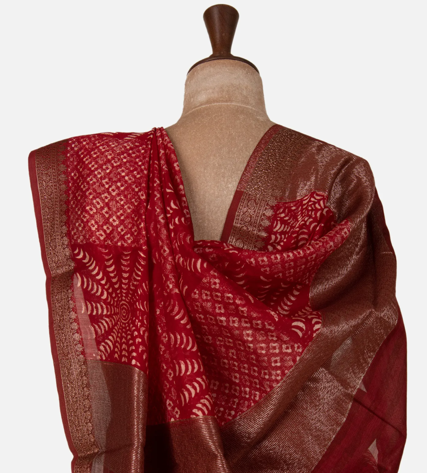red-chanderi-cotton-saree-e02149995-c