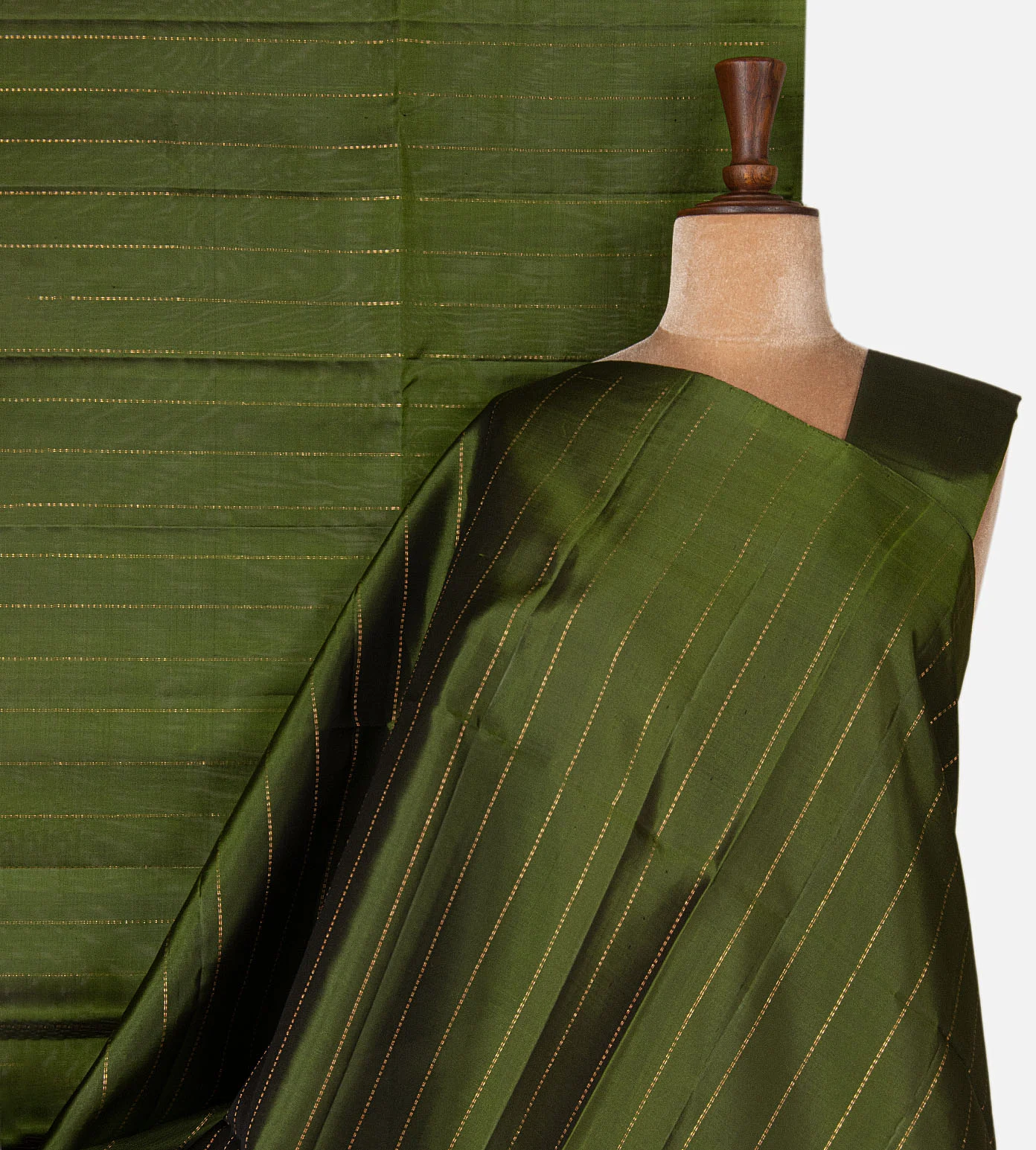 green-soft-silk-saree-e02150846-a
