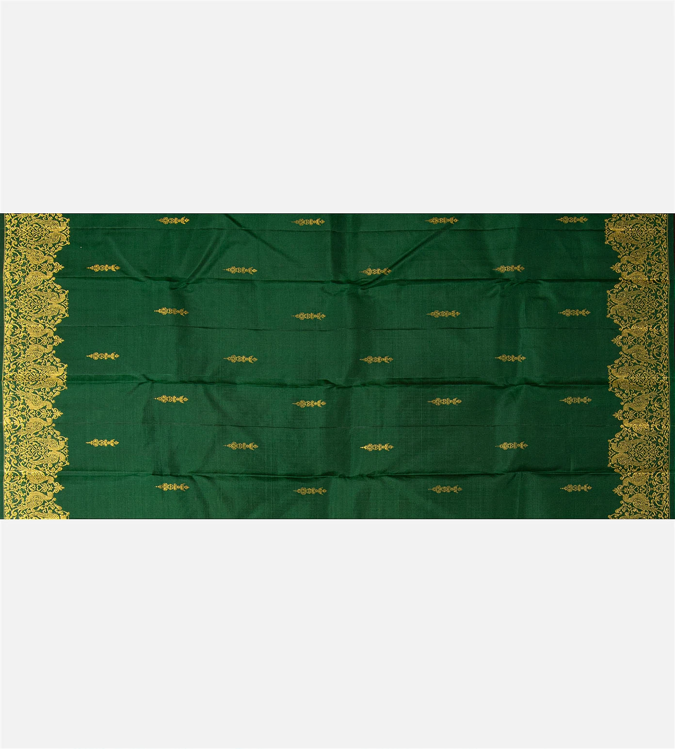 red-kanchipuram-silk-saree-d12140920-d