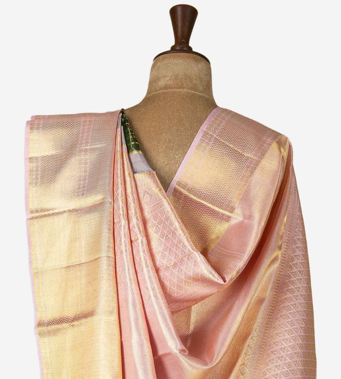 green-kanchipuram-silk-saree-d11135239-c