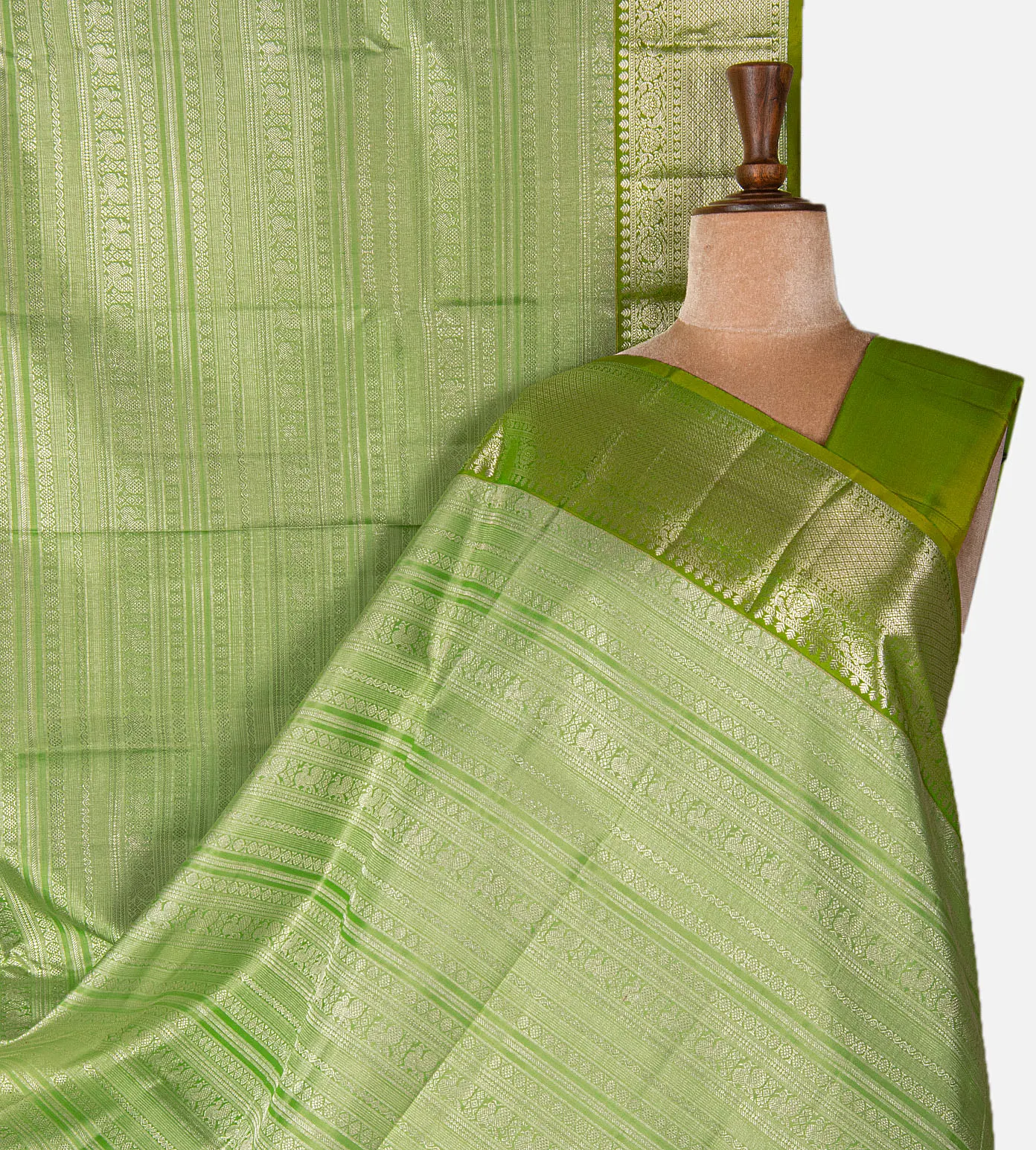 light-green-red-kanchipuram-silk-saree-d12142198-a