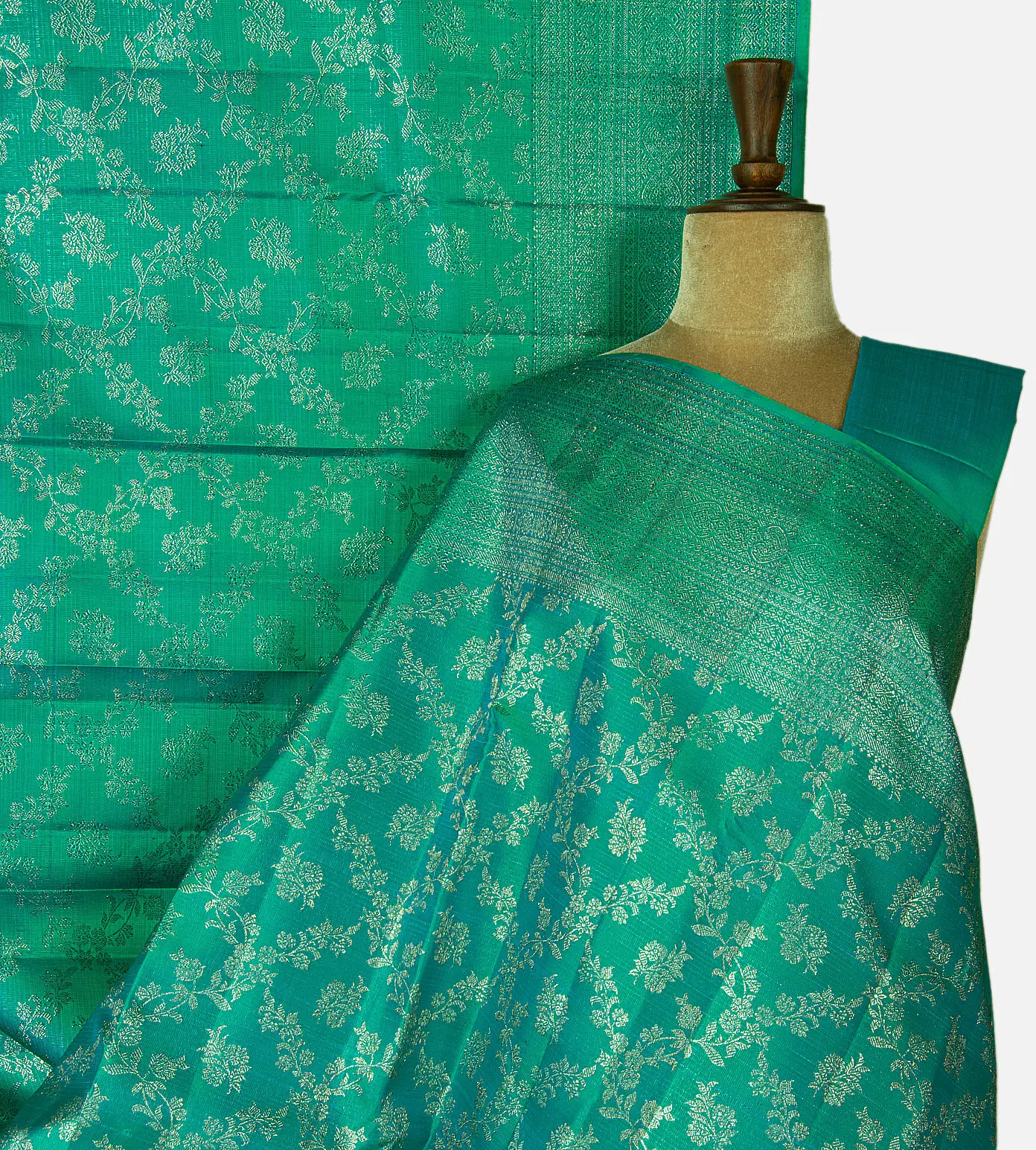 peacodk-blue-kanchipuram-silk-saree-e02152285-a
