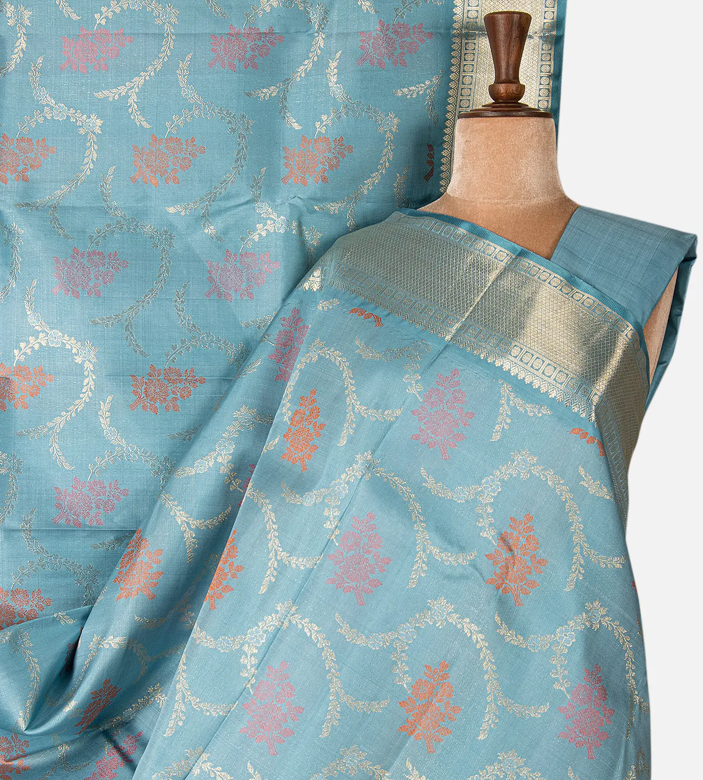 pastel-blue-kanchipuram-silk-saree-d0397171-a