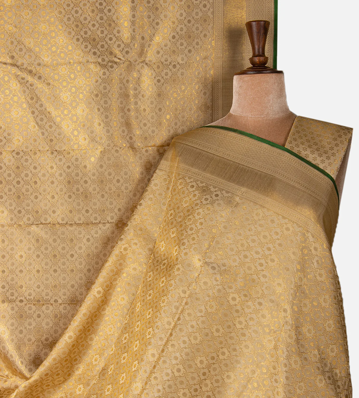 beige-kanchipuram-silk-saree-e02148453-a
