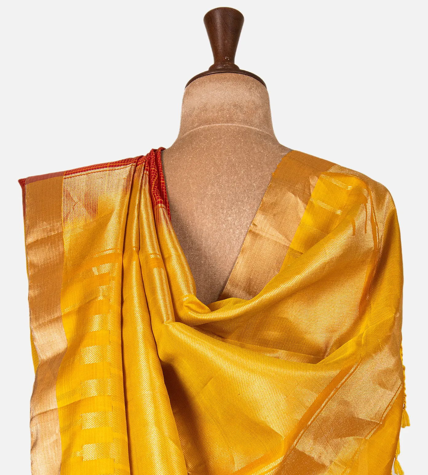 red-soft-silk-saree-d11137038-c