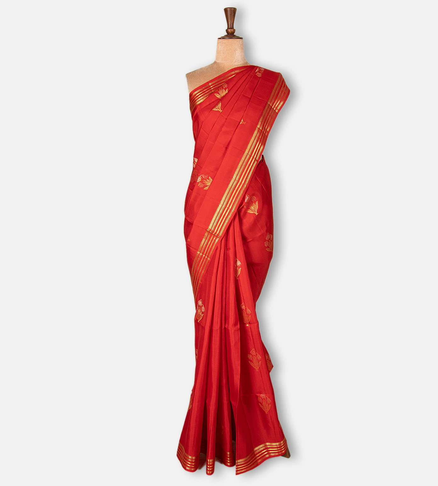 red-soft-silk-saree-e02150841-b