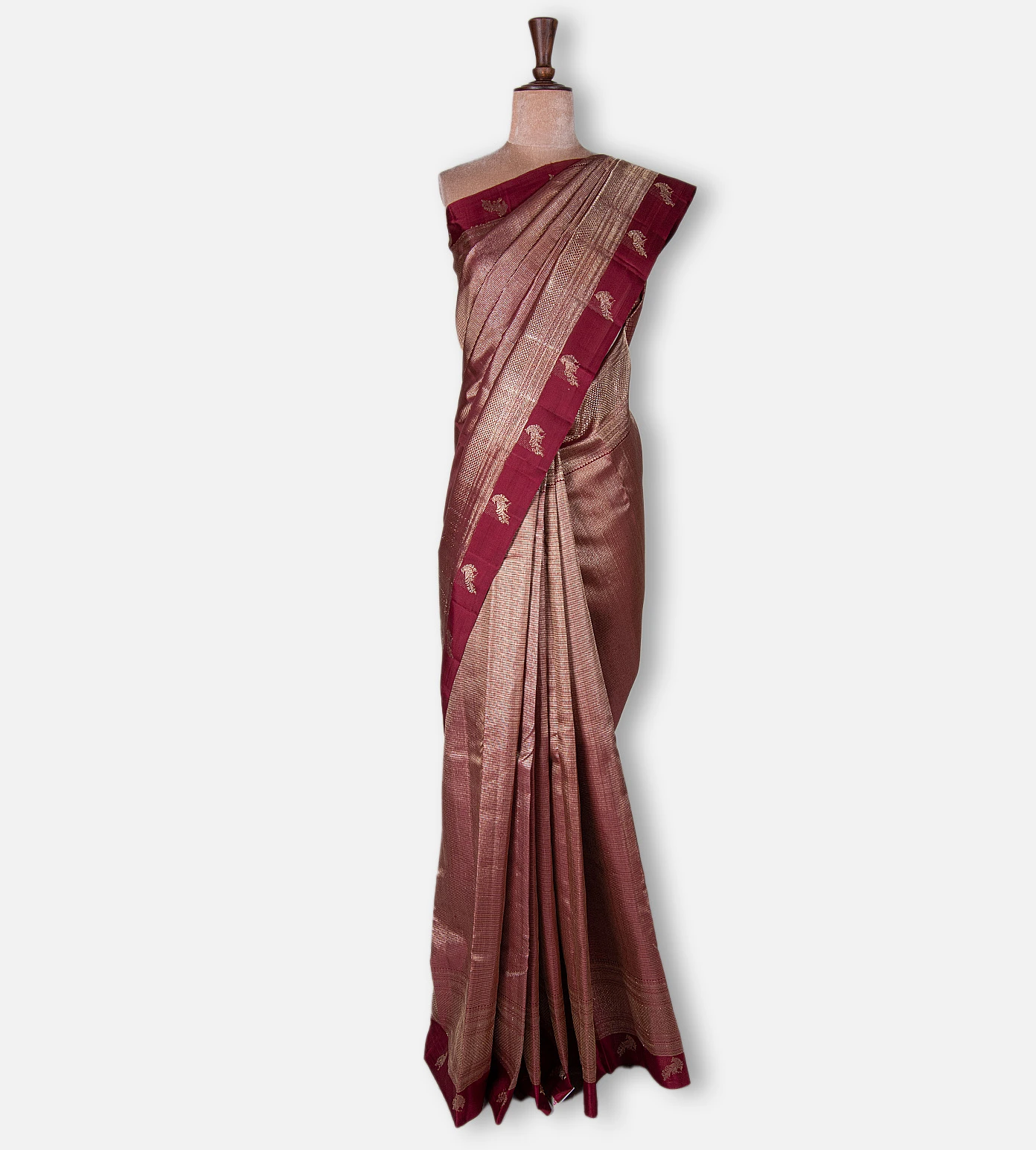 maroon-kanchipuram-silk-saree-e02152277-b