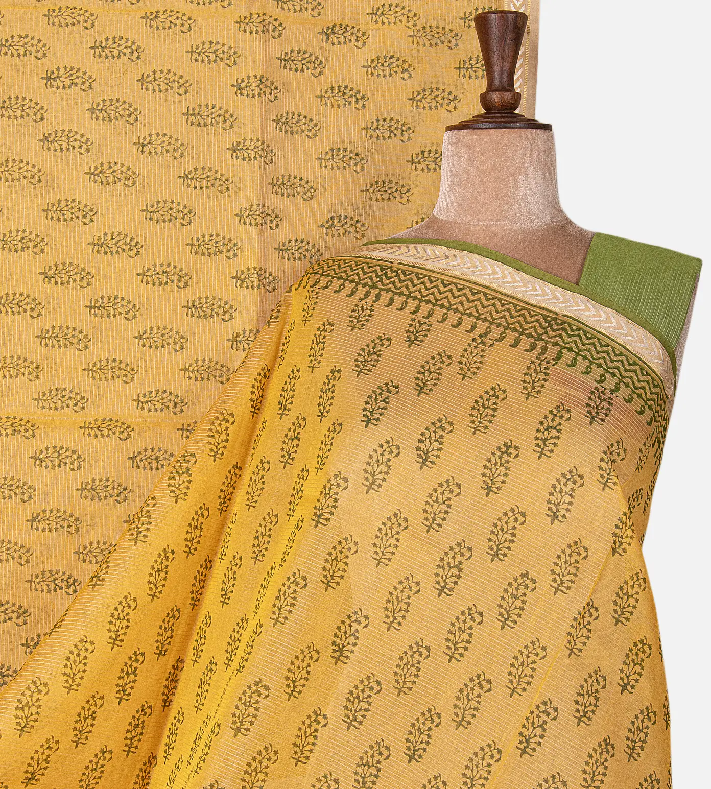 light-yellow-maheshwari-cotton-saree-e02148105-a
