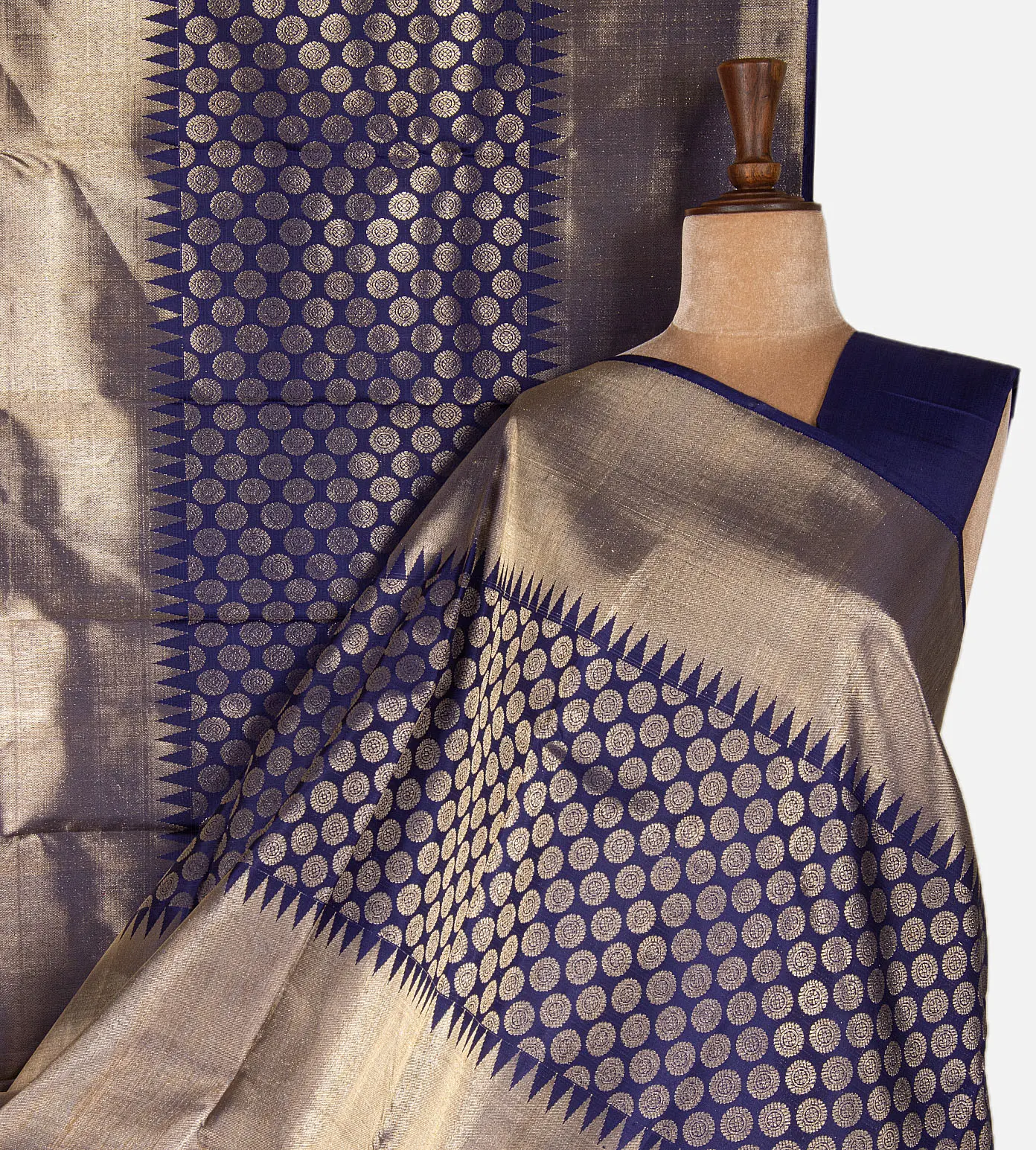 blue-kanchipuram-silk-saree-d12141359-a