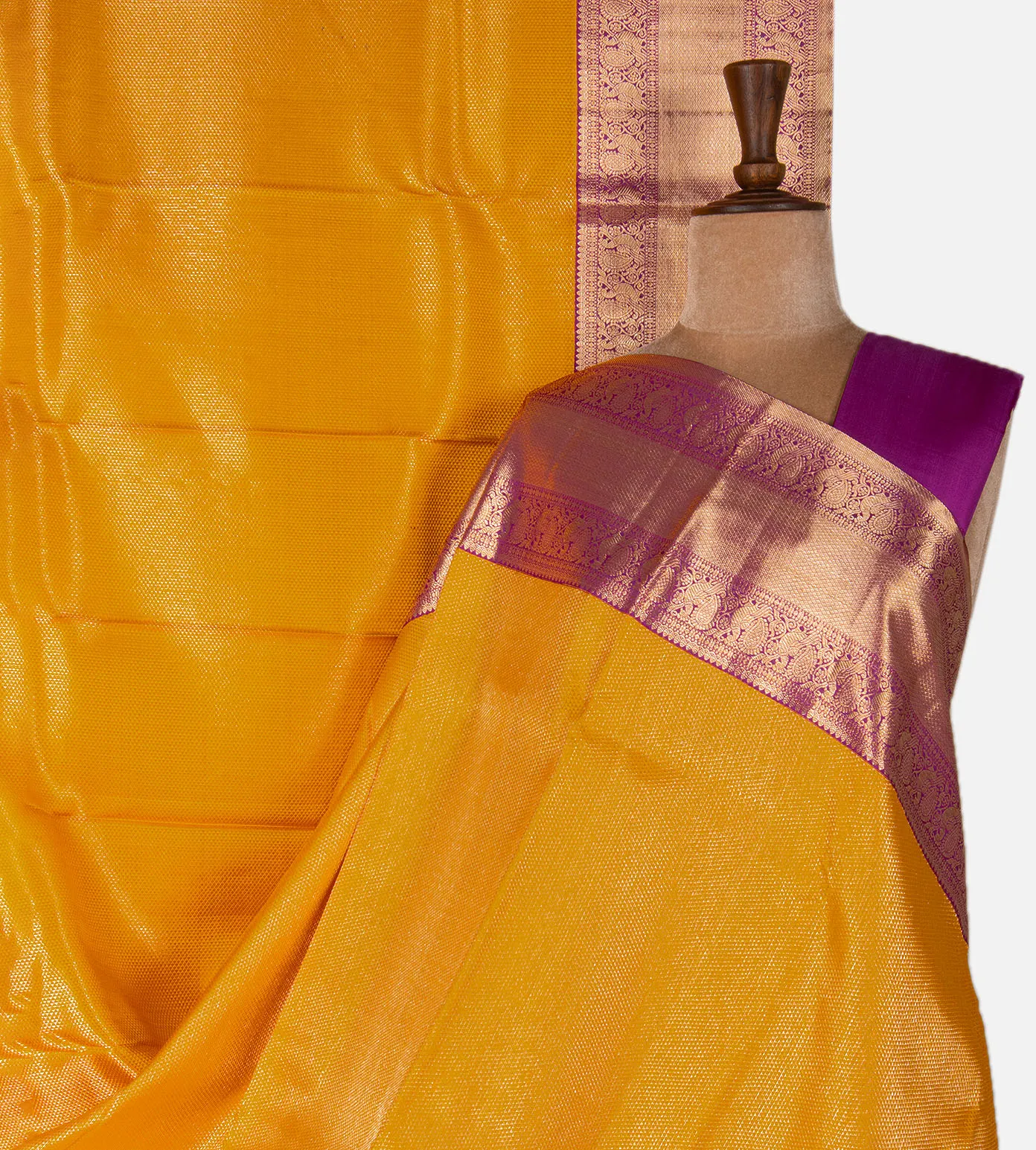 yellow-kanchipuram-silk-saree-d11134957-a