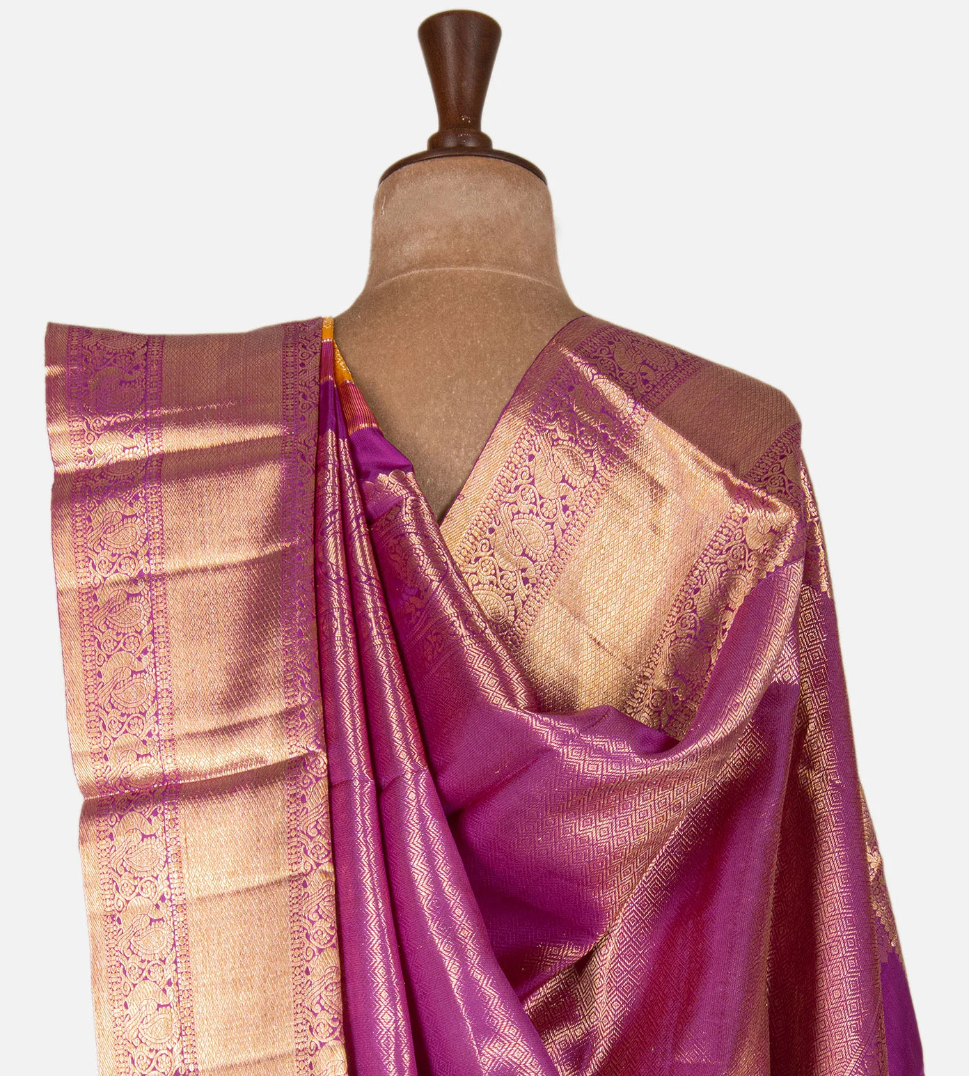 yellow-kanchipuram-silk-saree-d11134957-c