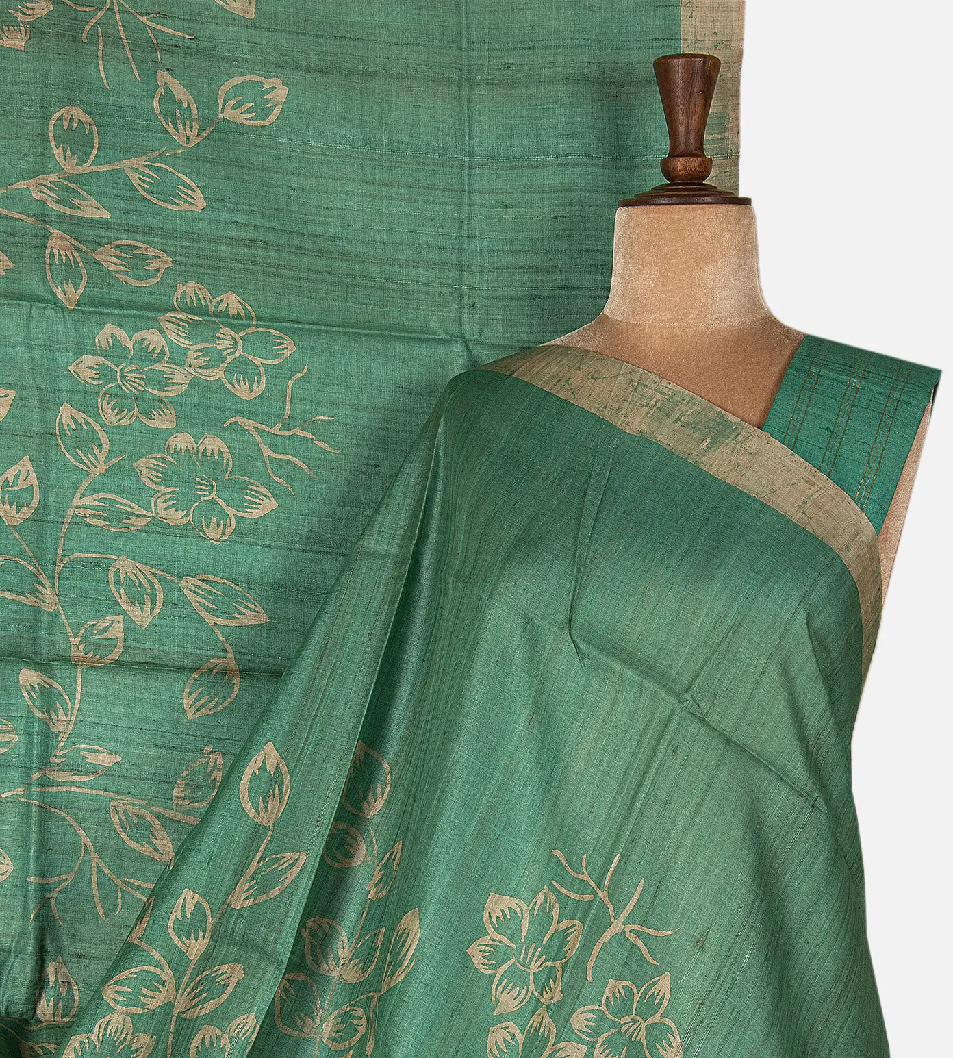 green-tussar-saree-e02148199-a