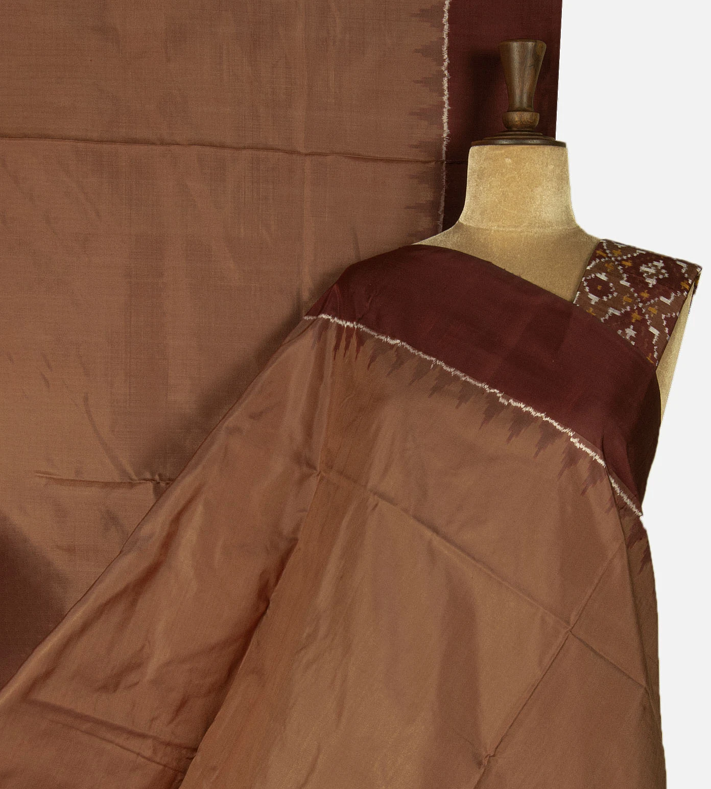 brown-ikkat-silk-saree-e01144838-a