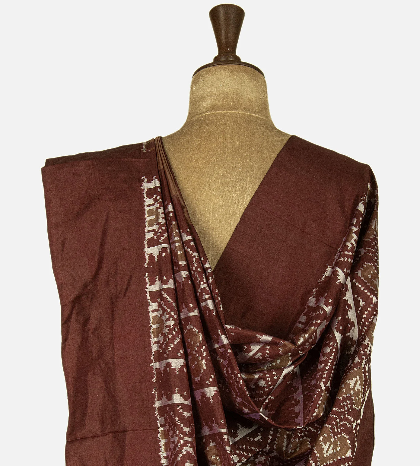 brown-ikkat-silk-saree-e01144838-c