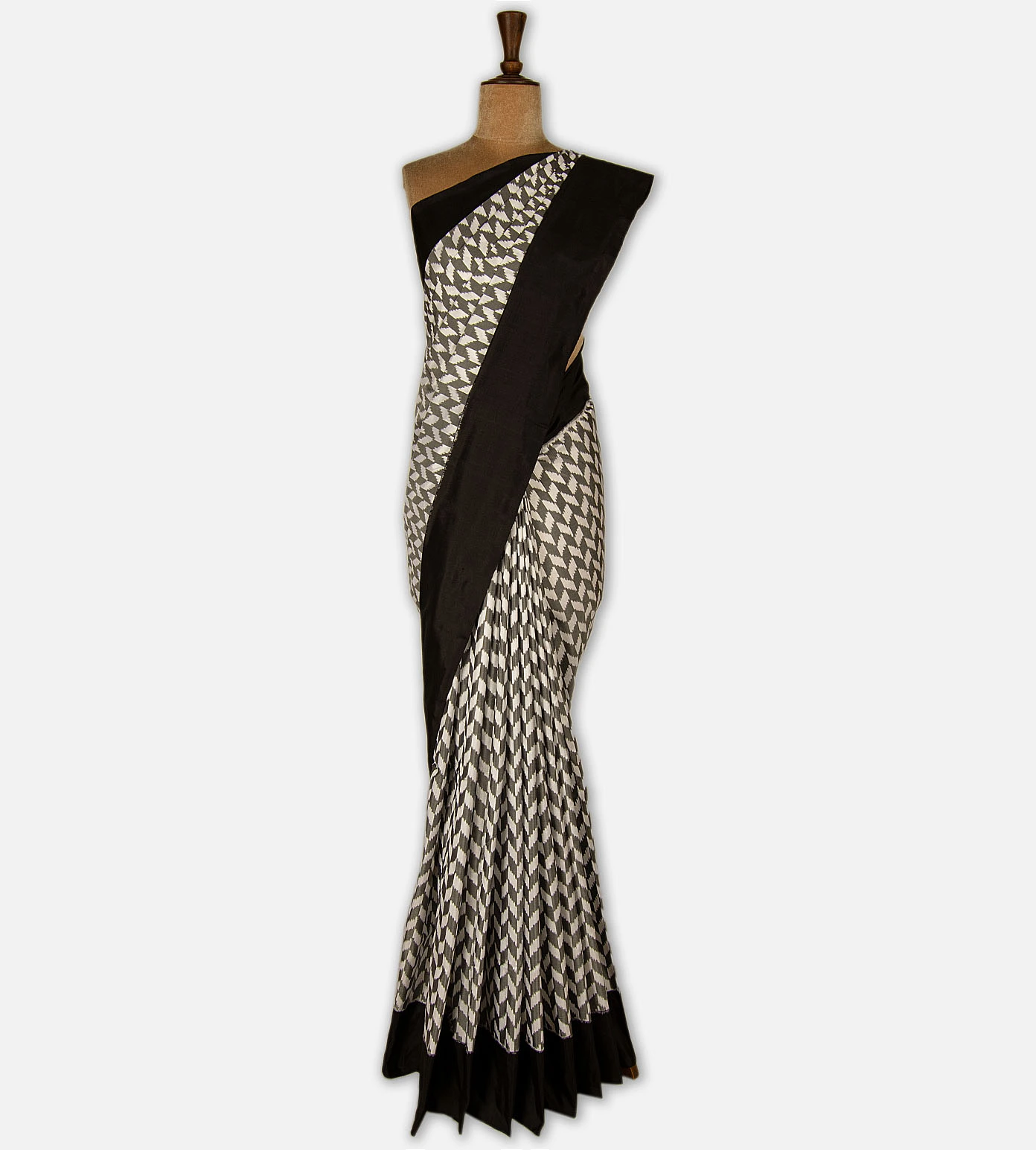 grey-and-off-white-ikkat-silk-saree-d09120706-b