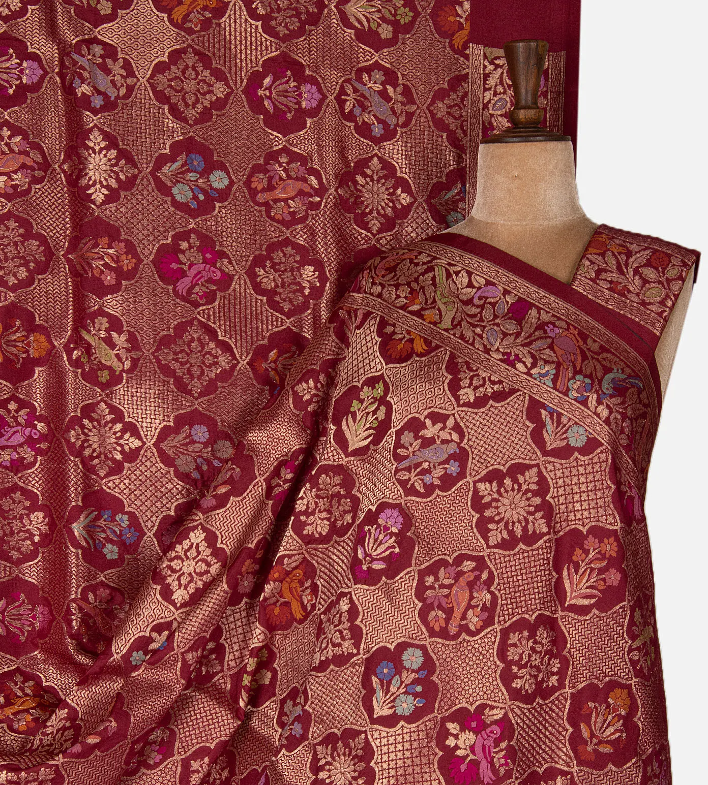 maroon-banarasi-silk-saree-d11138756-a