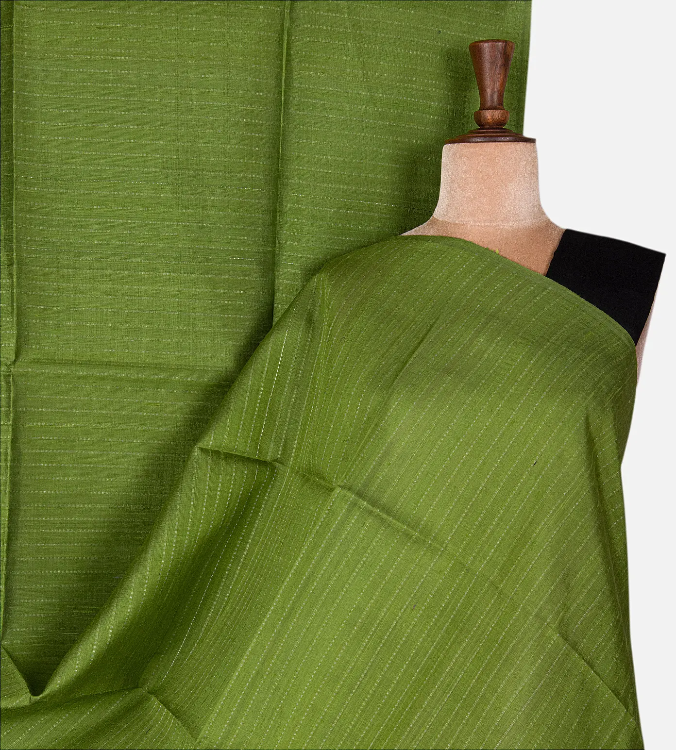 light-green-raw-silk-saree-d09128700-a