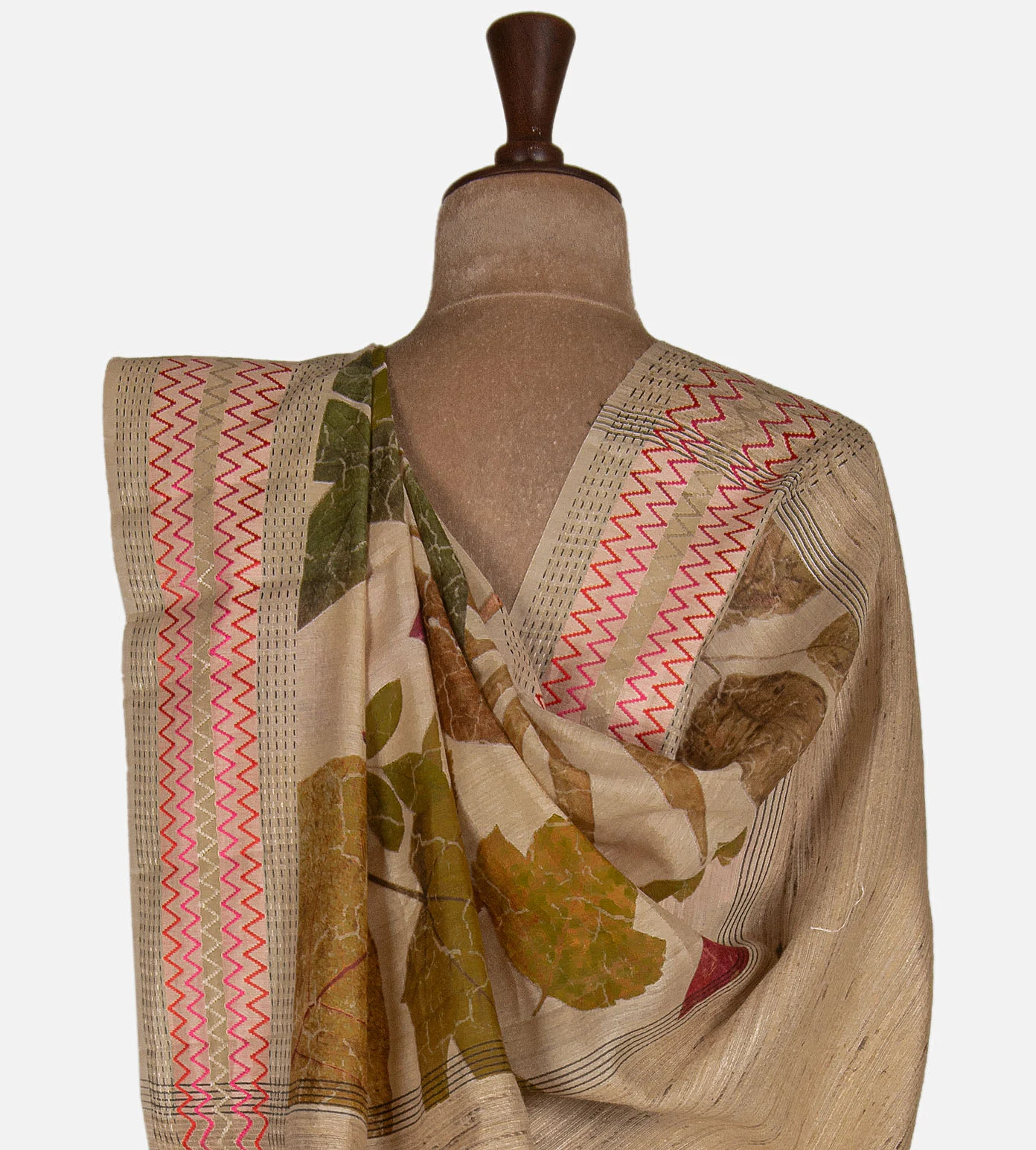 light-beige-tussar-saree-e02149899-c